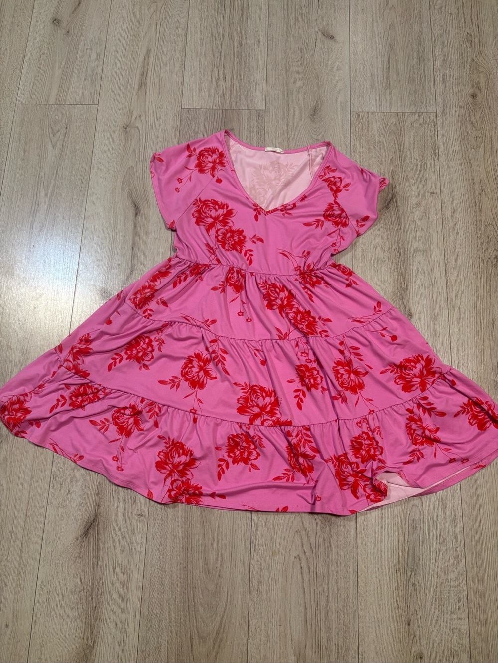 Entro Woman’s Size Large Pink Floral Dress